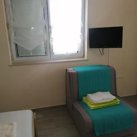 Maja-vir Apartment *