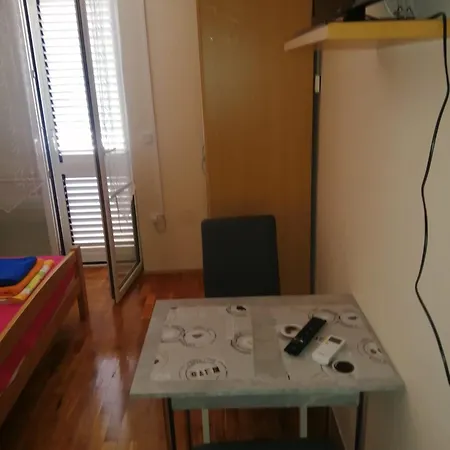 Maja-vir Apartment *